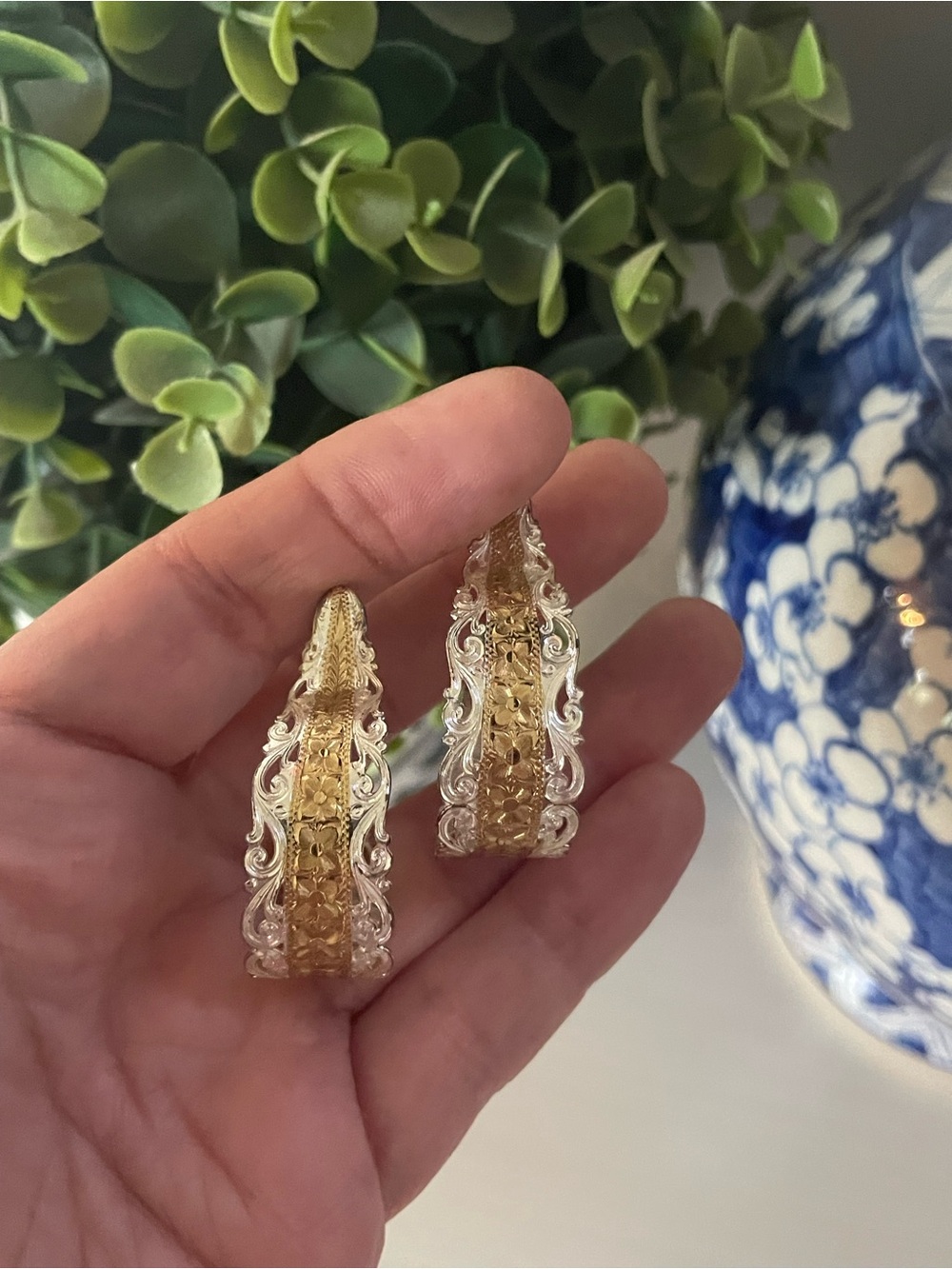 Montana Silversmiths Earrings Two Tone Goldtone Silver Western Filigree Hoop